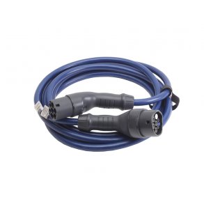 Kabel til batteriopladning til offentlige ladestationer over hele Europa.