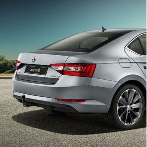 Anhngertrk med svingbar kugle - fabriksforberedt